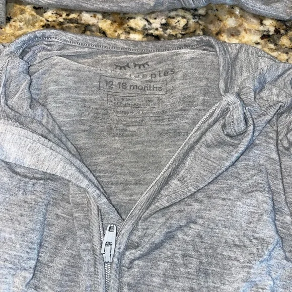 Little Sleepies Zippy Bundle of 4, 12-18 months, Bamboo PJs - Picture 4 of 7